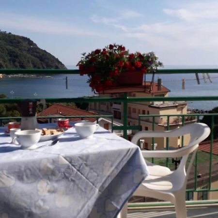 Splendido Appartamento Vista Mare เลวานโต ภายนอก รูปภาพ